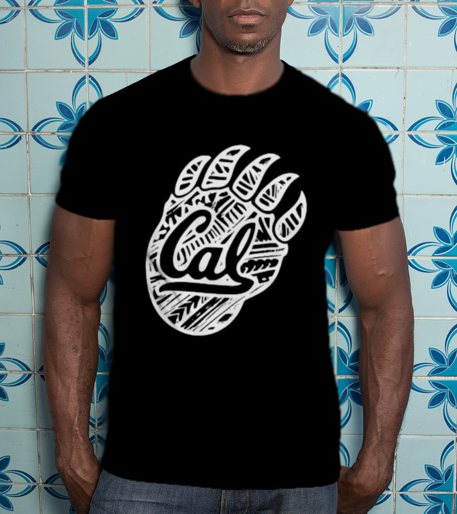 Trending Chicago Bears Football Bear Paw Cal T-Shirt