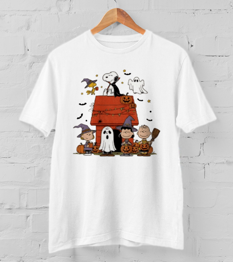 Snoopy Halloween Woodstock Ghost Pumpkins Charlie Brown Lucy 2025 T-Shirt
