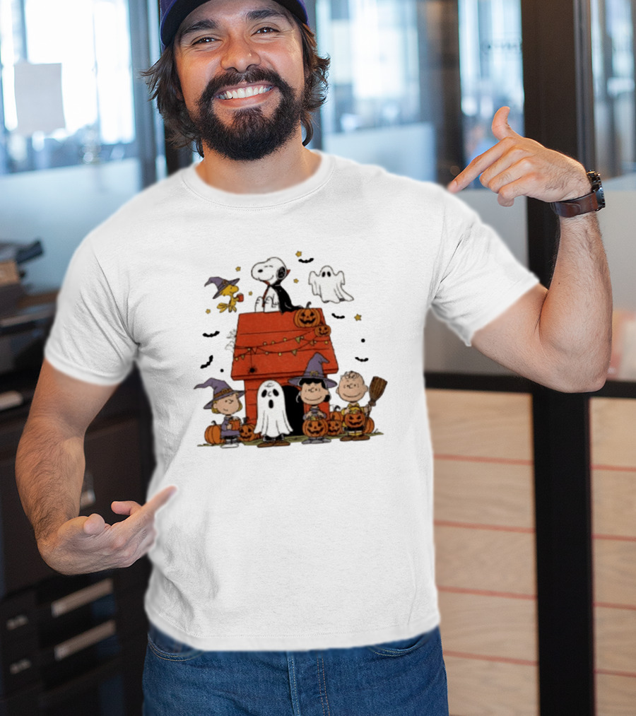 Snoopy Halloween Woodstock Ghost Pumpkins Charlie Brown Lucy 2025 T-Shirt