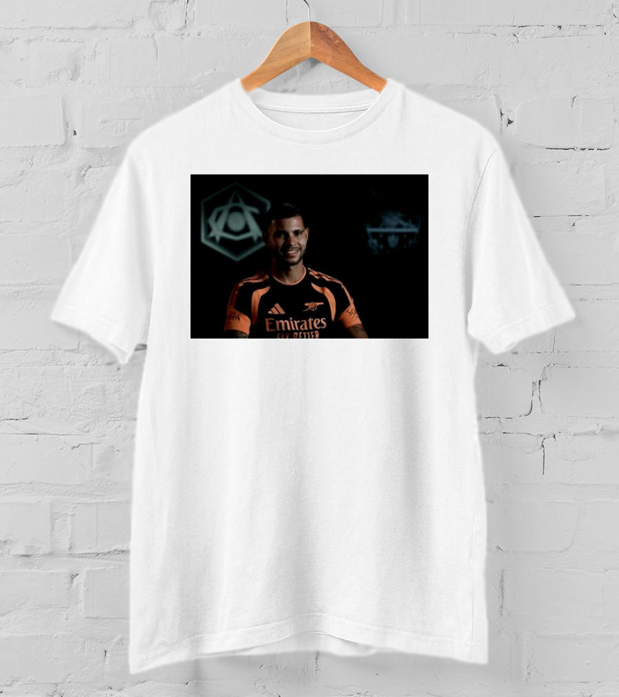 Emirates Fly Better Arsenal Move Ambitions Guimarães SOPHIA T-Shirt