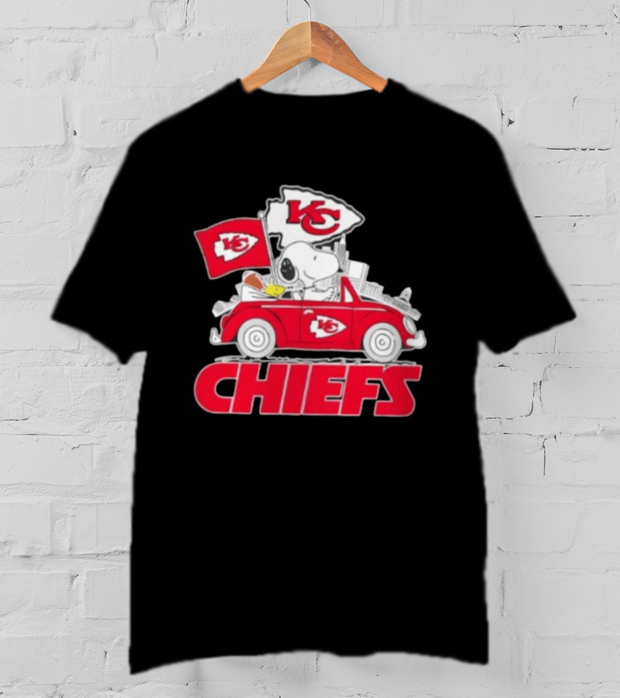 Snoopy Driving Kansas City Chiefs Car With Skyline And Flag T-Shirt