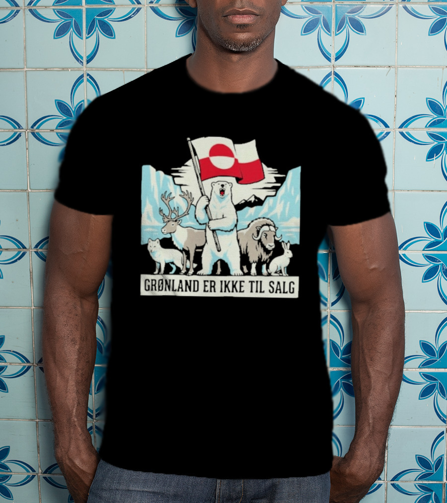Grønland Er Ikke Til Salg Polar Bear Flag Reindeer Musk Ox Arctic Wildlife T-Shirt