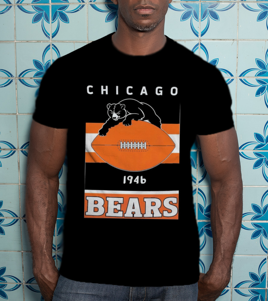 Chicago Bears 1946 Football Vintage Team History T-Shirt