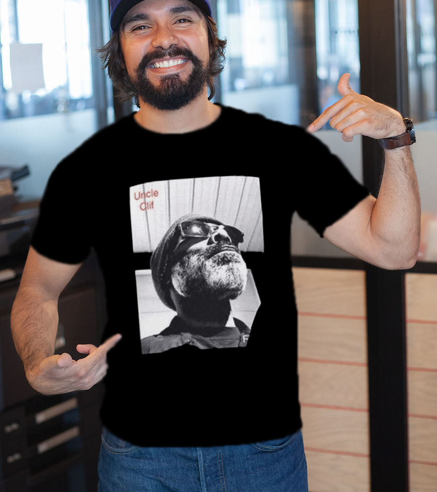 Uncle Clif Bring Back Common Sense Vintage Style Black And White Bearded Man In Sunglasses T-Shirt