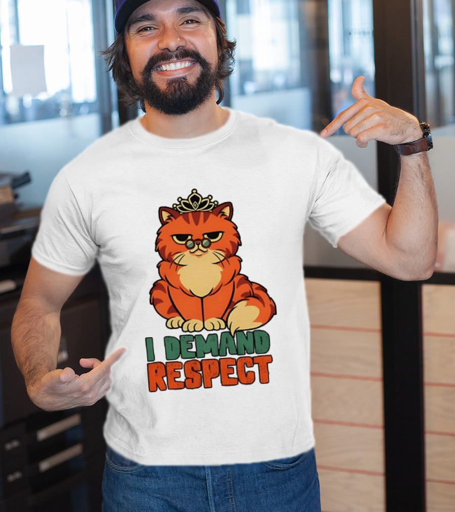 Cat With Crown I Demand Respect Pet Lover Distressed T-Shirt