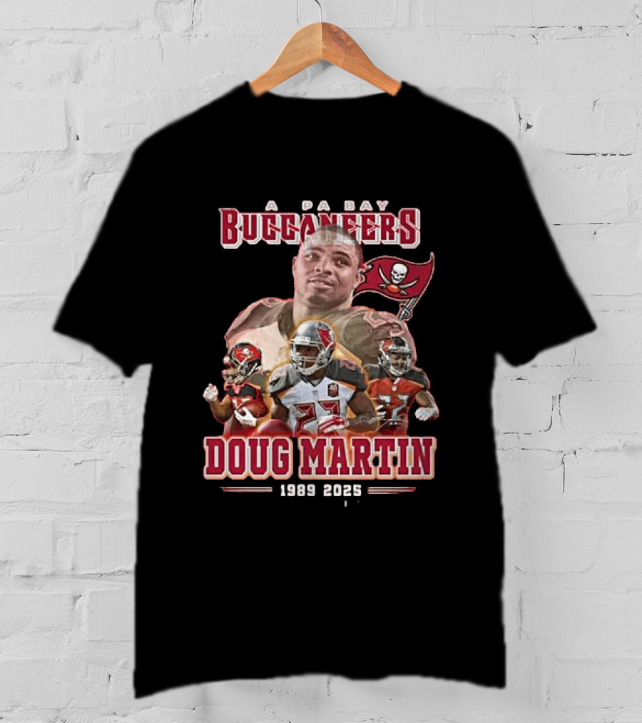 Tampa Bay Buccaneers Doug Martin 1989 2025 Thank You For The Memories Long Sleeve T-Shirt
