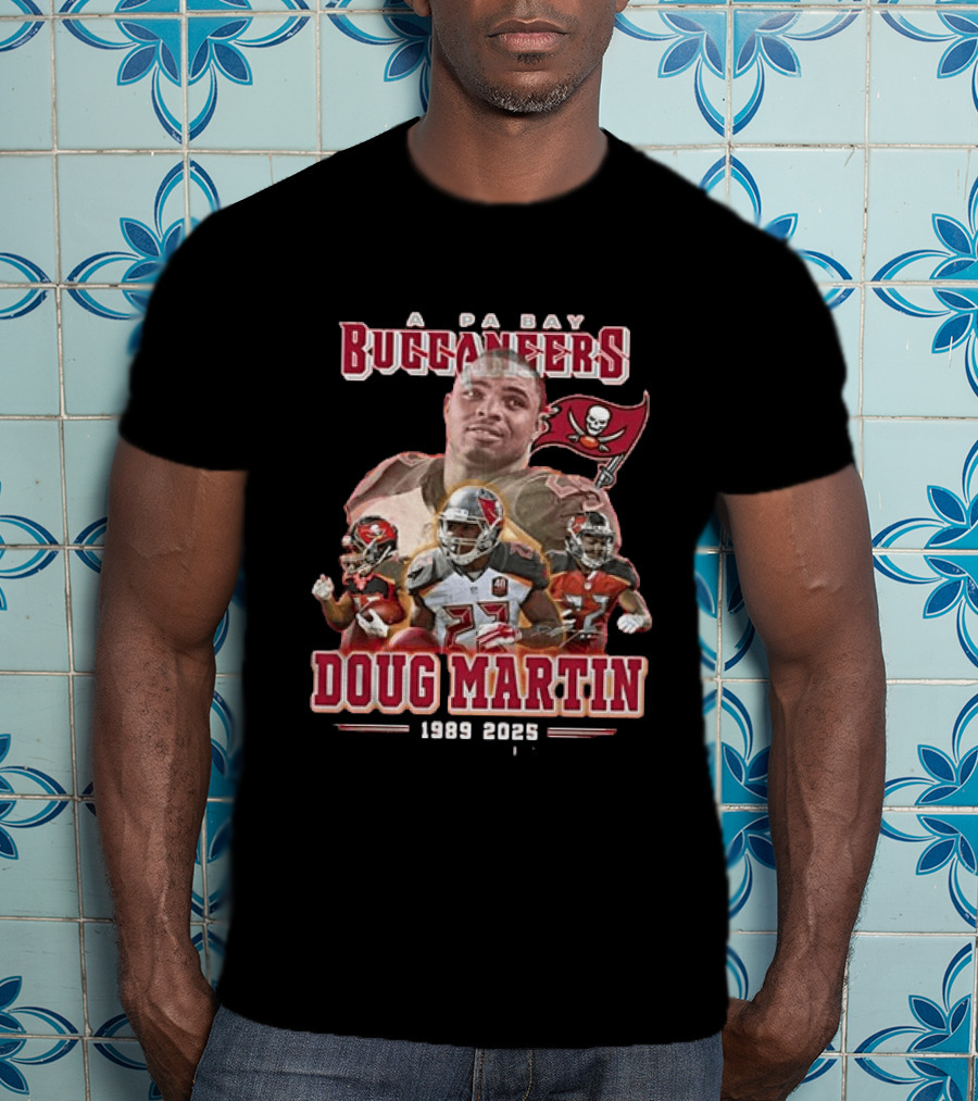 Tampa Bay Buccaneers Doug Martin 1989 2025 Thank You For The Memories Long Sleeve T-Shirt