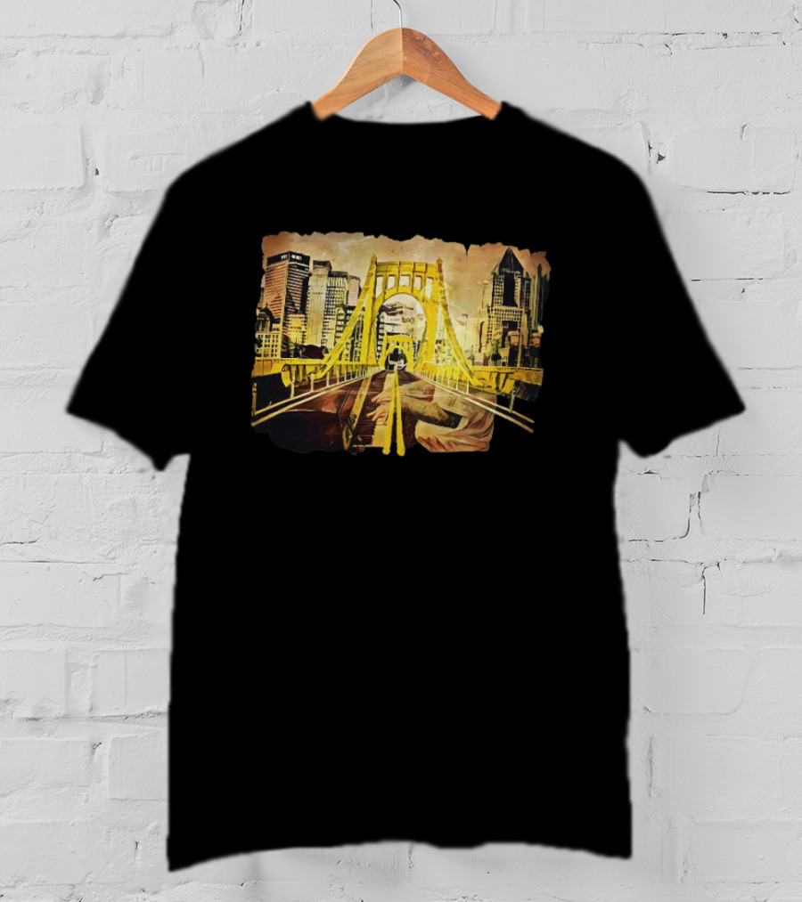 Pittsburgh Skyline 1992 Roberto Clemente Bridge Piano Player T-Shirt