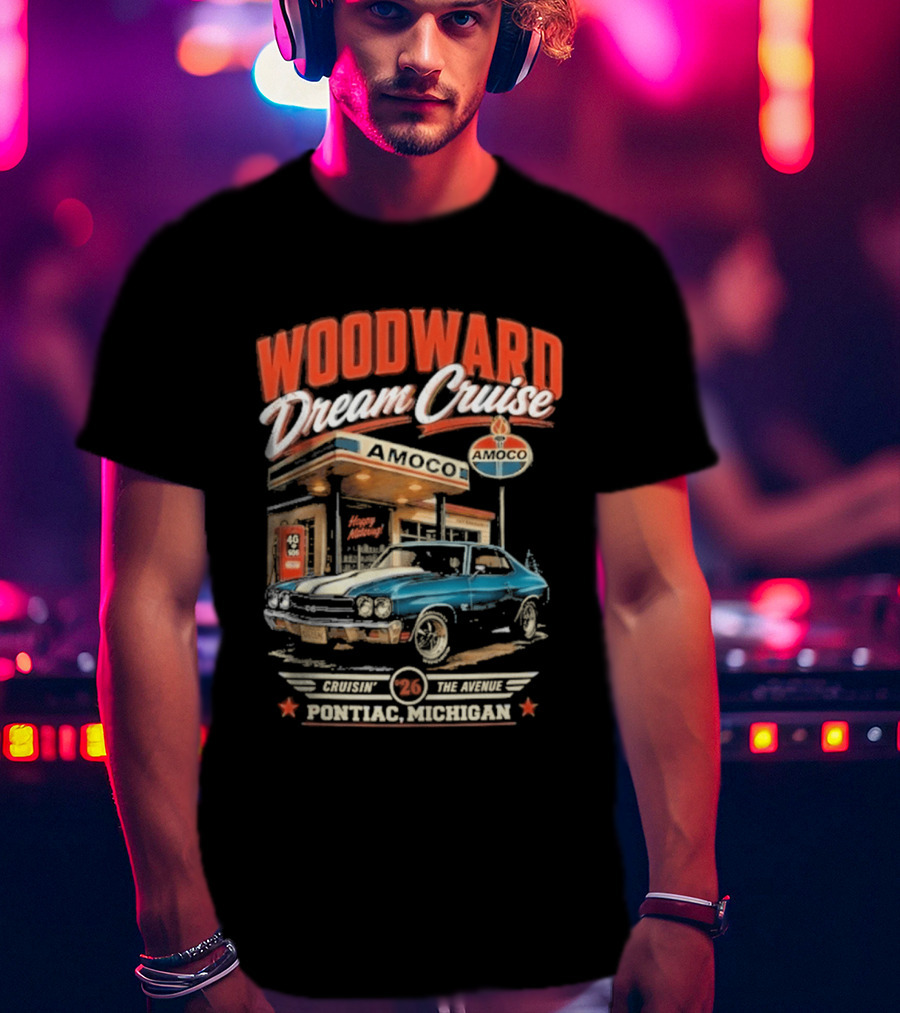 Woodward Dream Cruise Pontiac Michigan Amoco Service Station Classic Car T-Shirt