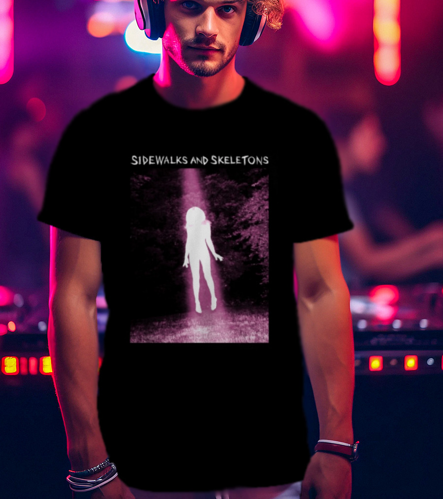 Sidewalks And Skeletons Goth Aesthetic Alien Abduction Vibes T-Shirt