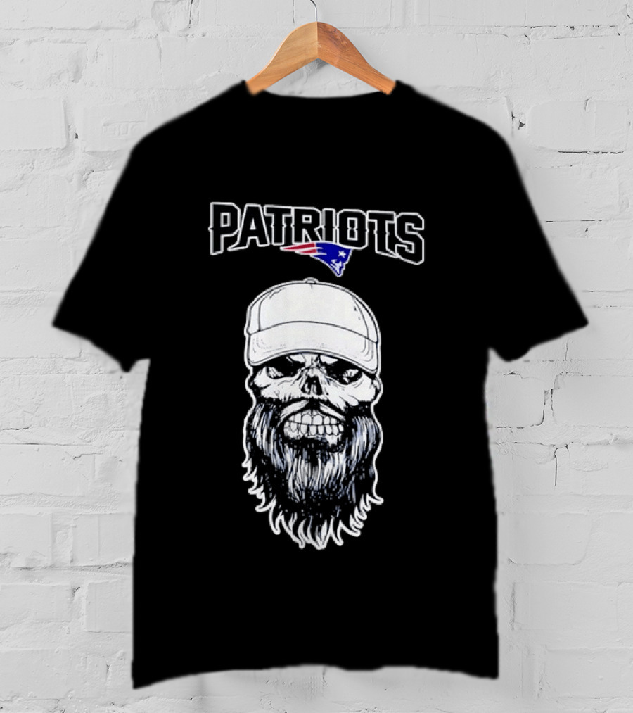 Patriots Bearded Skull With Cap Football Fan T-Shirt