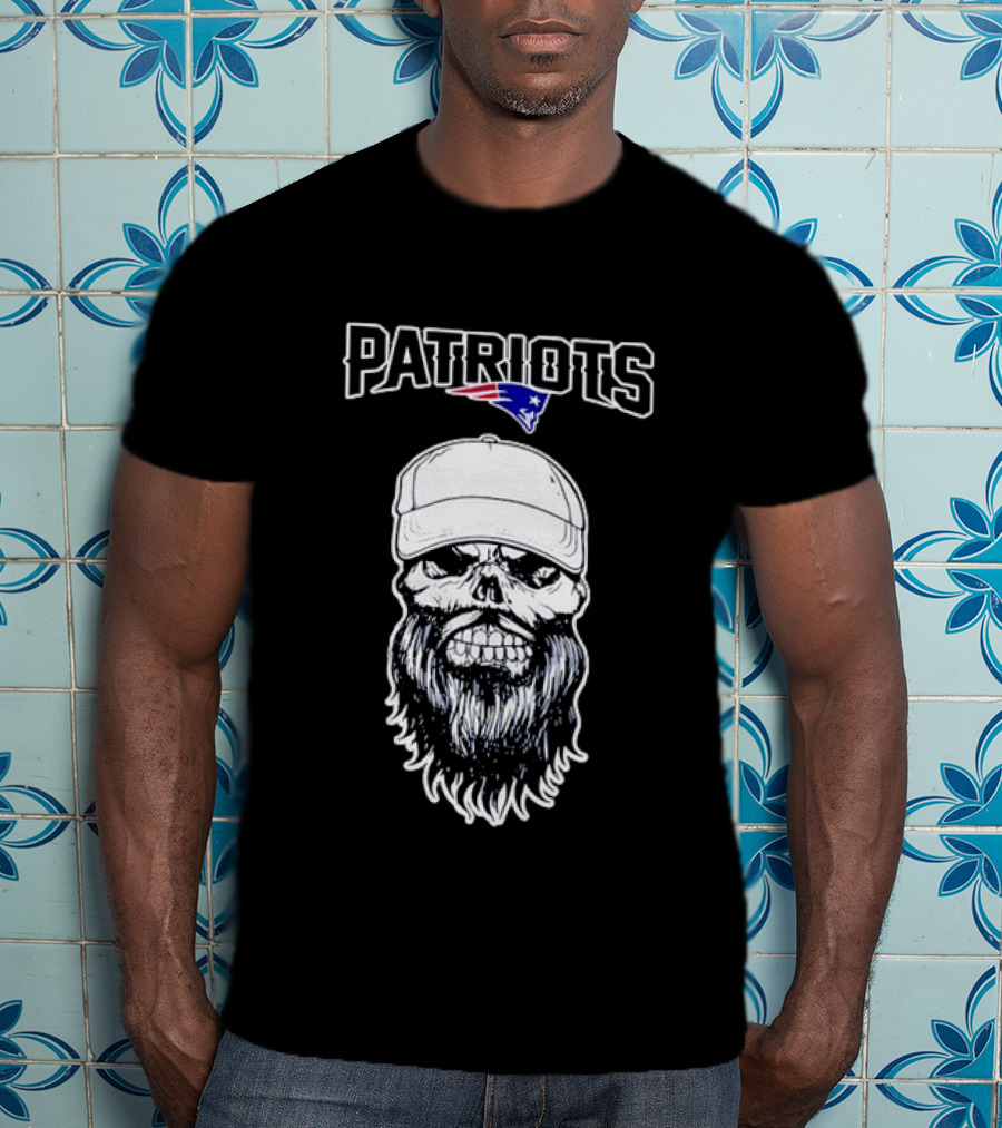 Patriots Bearded Skull With Cap Football Fan T-Shirt