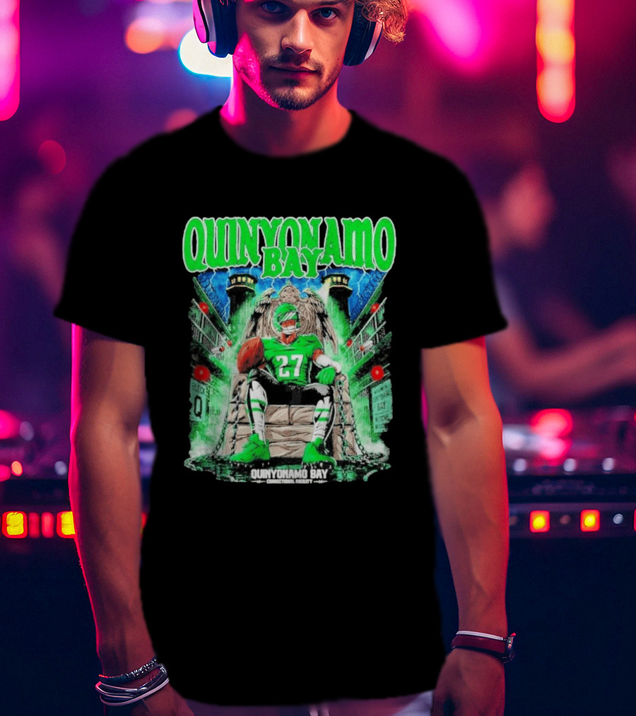 Quinyonamo Bay 27 Throne Football Block Q T-Shirt