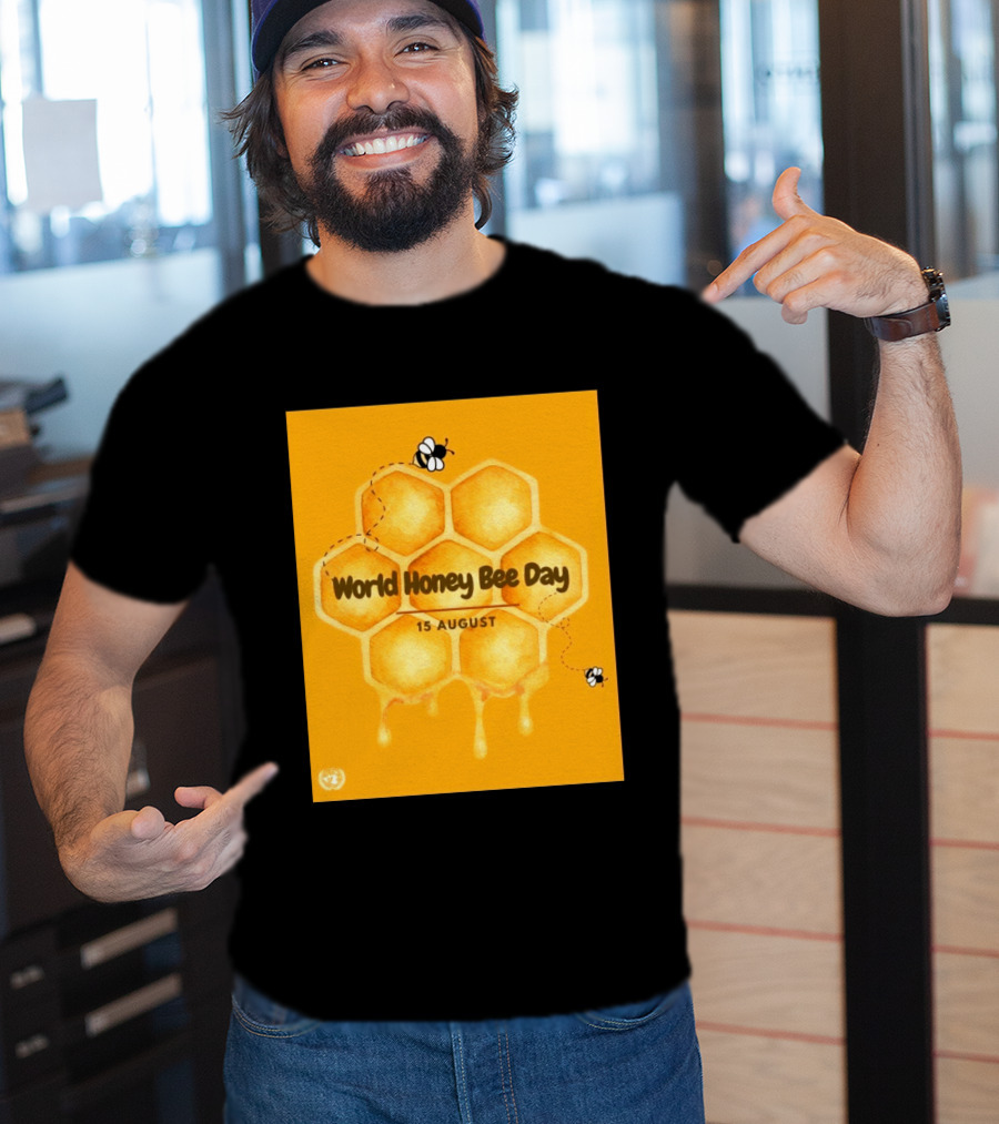 World Honey Bee Day 15 August Honeycomb T-Shirt