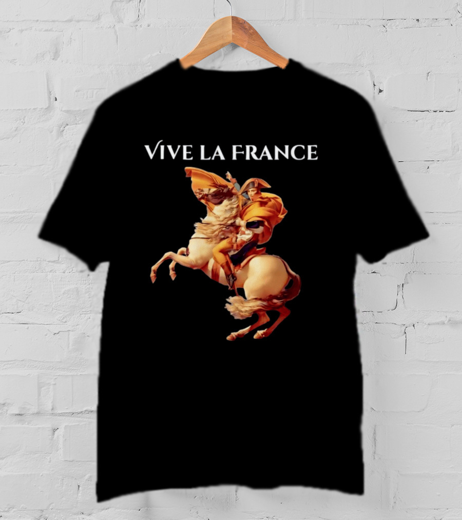 Vive La France Napoleon Bonaparte Riding Horse Iconic French History T-Shirt