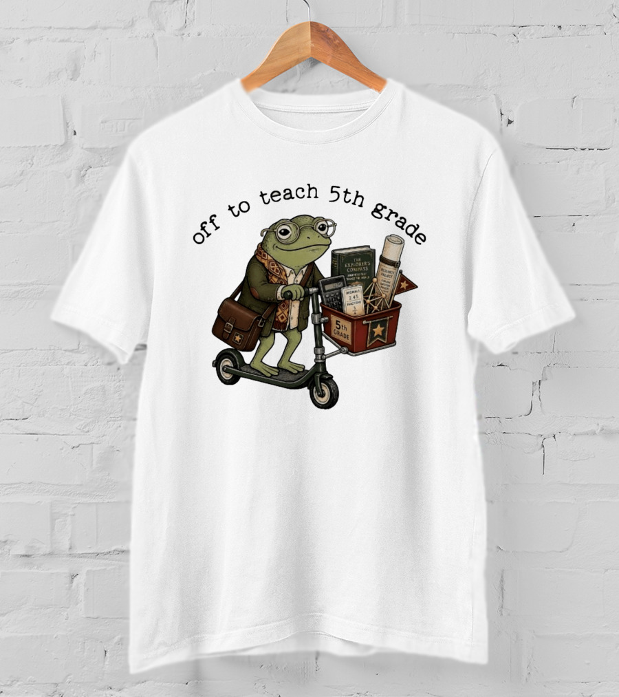 Off To Teach 5th Grade Frog Teacher Scooter Back To School T-Shirt