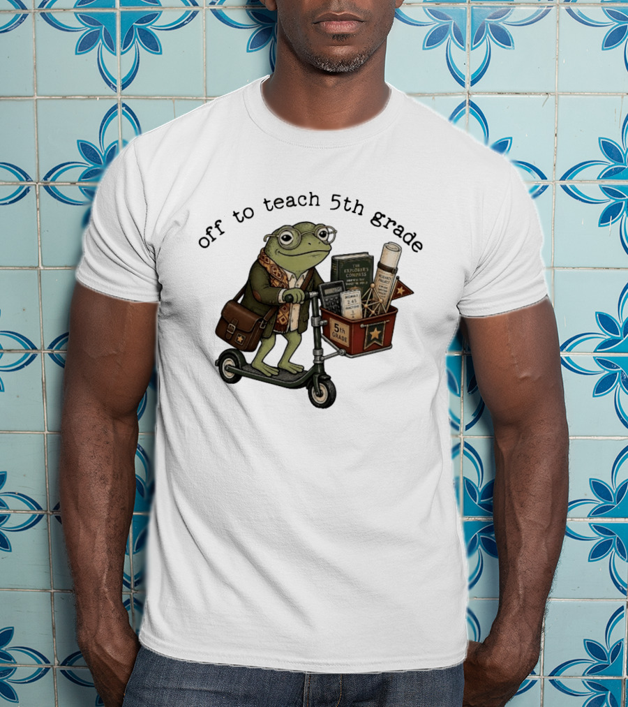 Off To Teach 5th Grade Frog Teacher Scooter Back To School T-Shirt