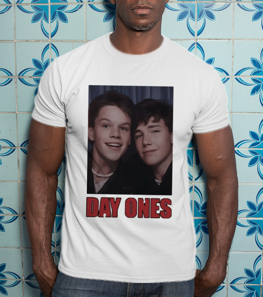 Ben Affleck Matt Damon Day Ones Friends Photobooth Nostalgia T-Shirt