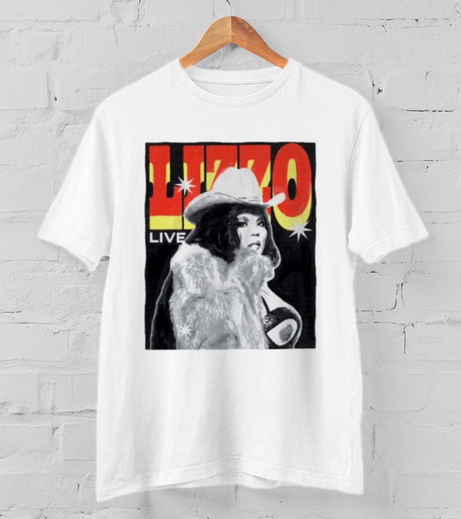 Lizzo Live Houston Mar 06 Texan Style Fur Coat Hat T-Shirt