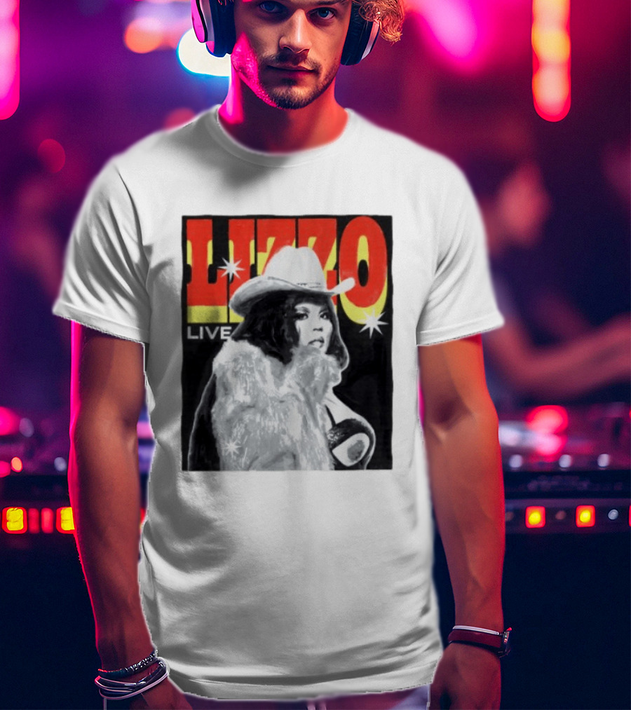 Lizzo Live Houston Mar 06 Texan Style Fur Coat Hat T-Shirt
