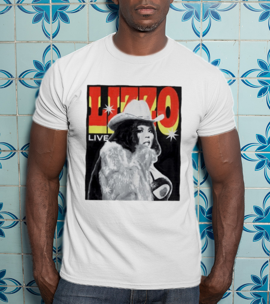 Lizzo Live Houston Mar 06 Texan Style Fur Coat Hat T-Shirt