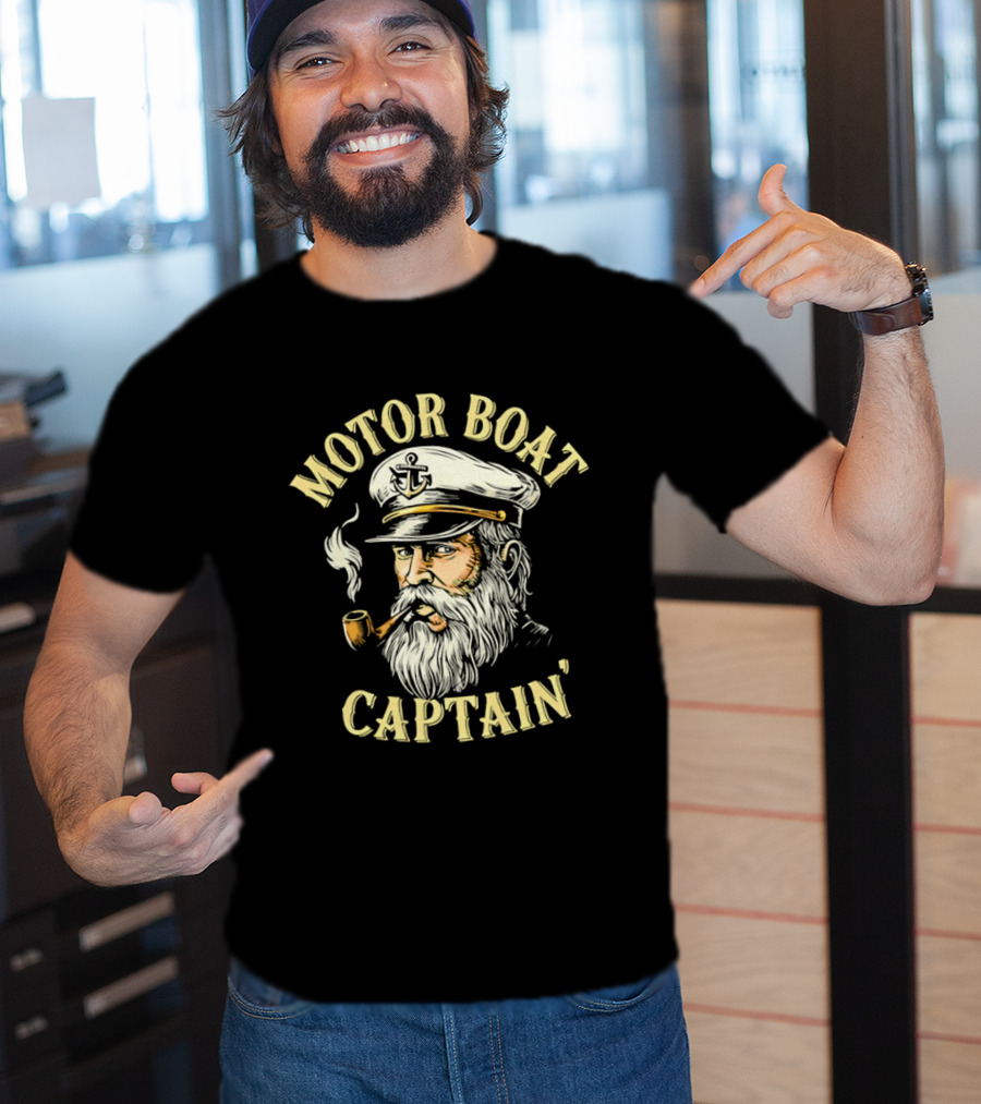 Motor Boat Captain Nautical Sea Sailor Pipe Smoking Beard T-Shirt