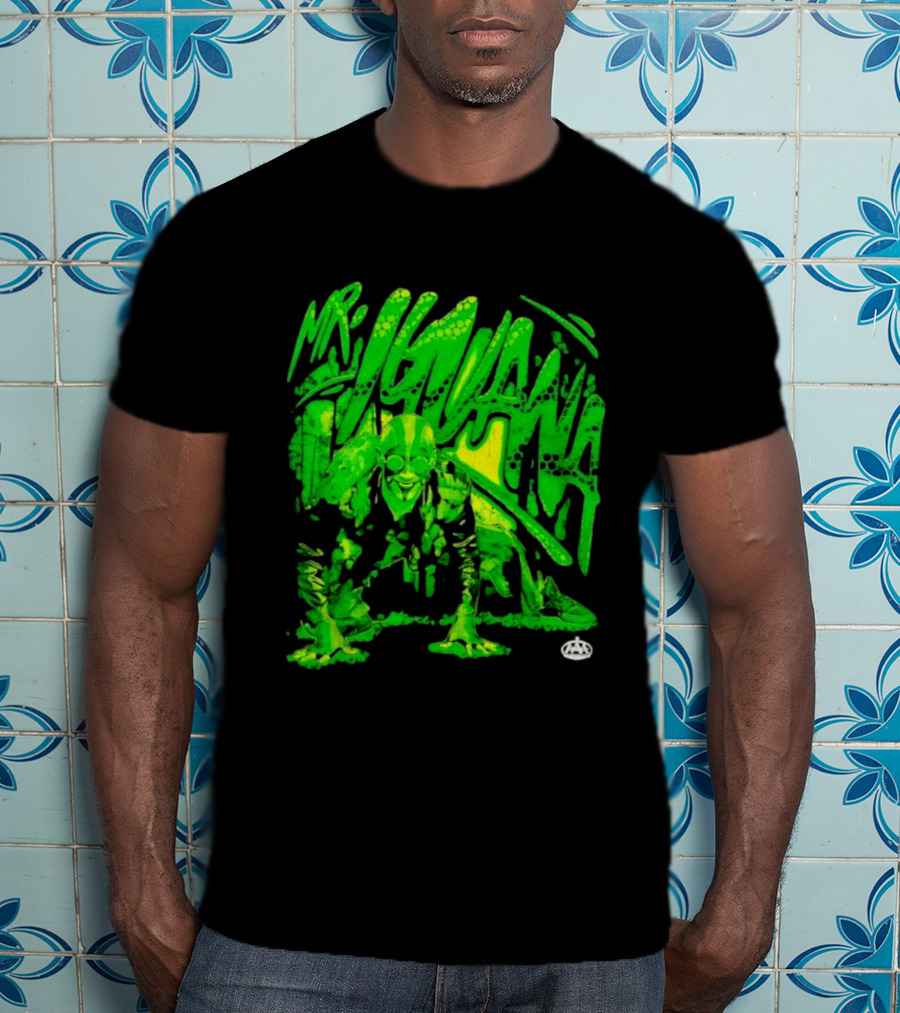 Mr Iguana AAA Lucha Libre Wrestler Crouching Masked Green Creature T-Shirt