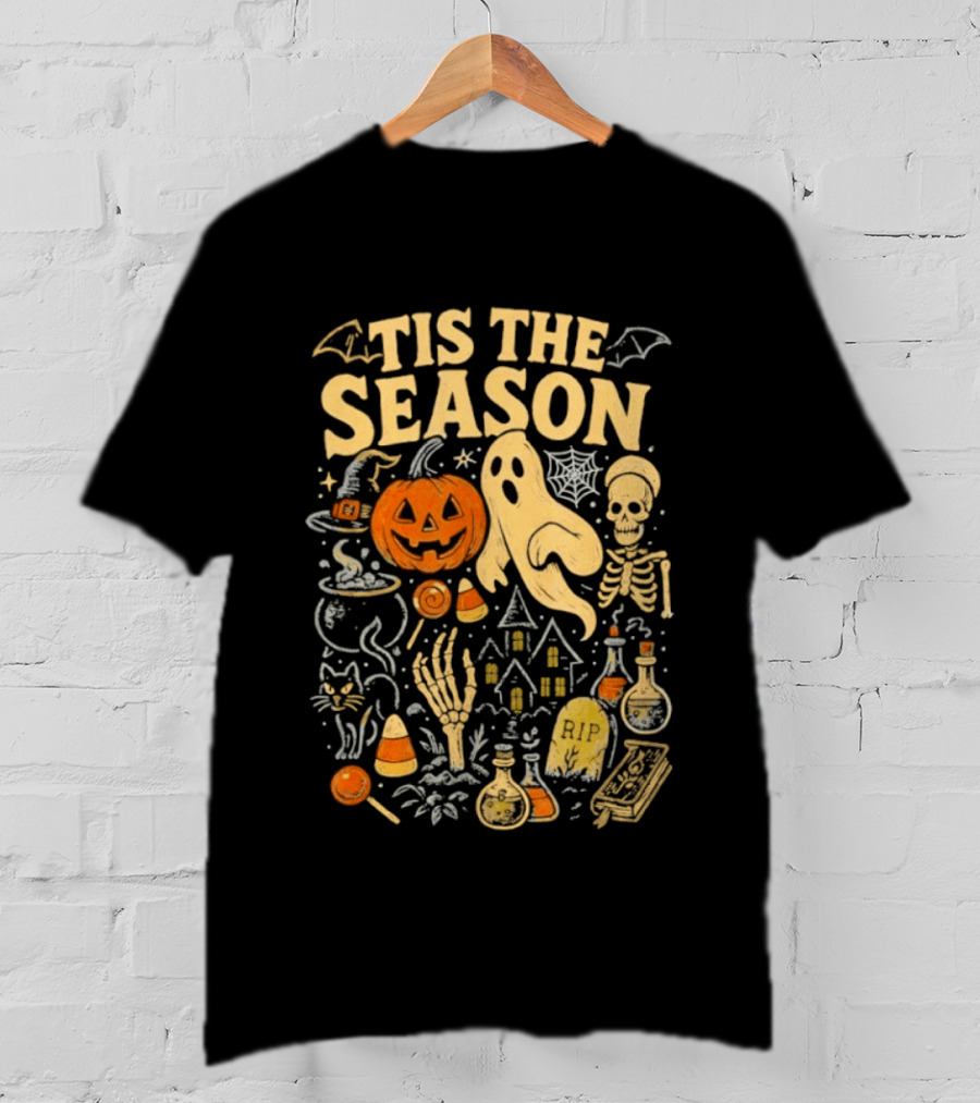 Tis The Season Halloween Pumpkin Ghost Skeleton Bats Candy T-Shirt