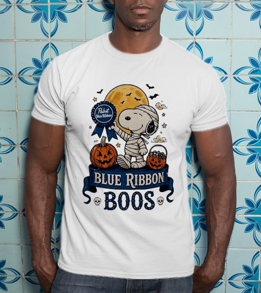 Pabst Blue Ribbon Snoopy Mummy Halloween Blue Ribbon Boos Pumpkin Moon Bats T-Shirt