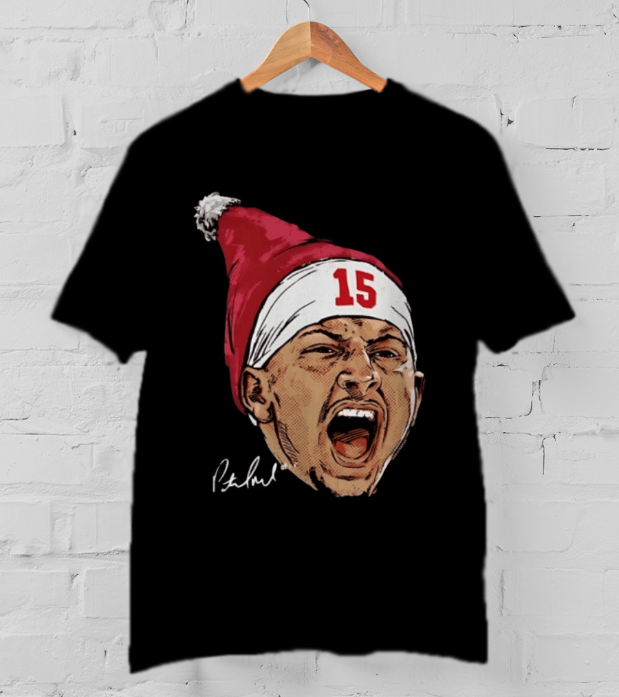 Pat Mahomes Screaming Face Red Santa Hat Number 15 Halftone Caricature T-Shirt