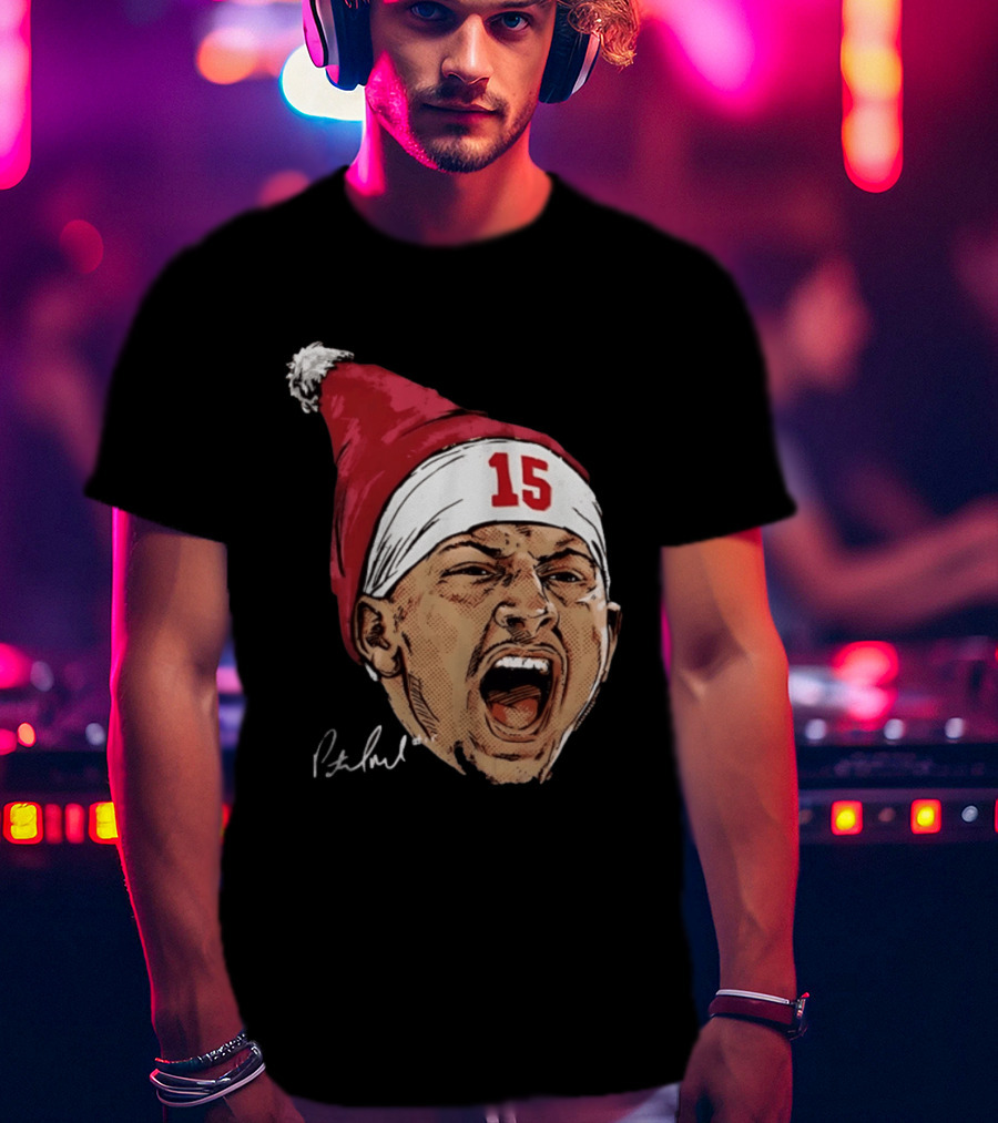Pat Mahomes Screaming Face Red Santa Hat Number 15 Halftone Caricature T-Shirt