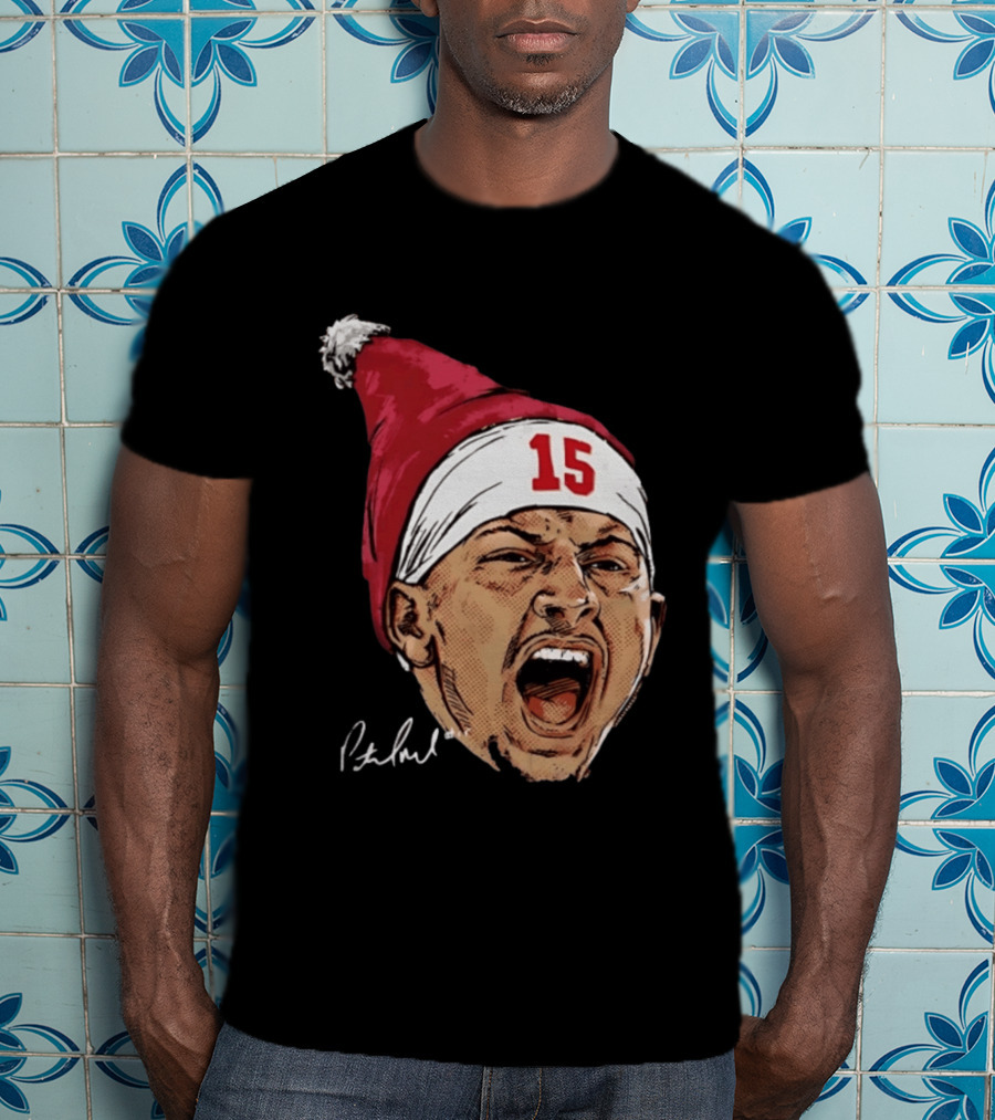 Pat Mahomes Screaming Face Red Santa Hat Number 15 Halftone Caricature T-Shirt
