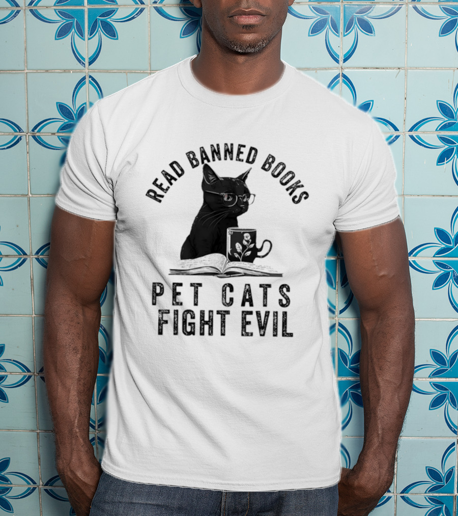 Read Banned Books Pet Cats Fight Evil Black Cat Reading T-Shirt