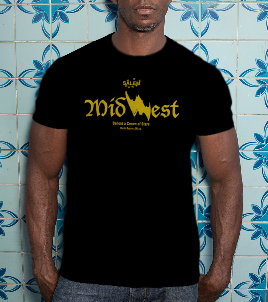 Midwest Exhibit Salem Store Of Horrors Batwing Black T-Shirt