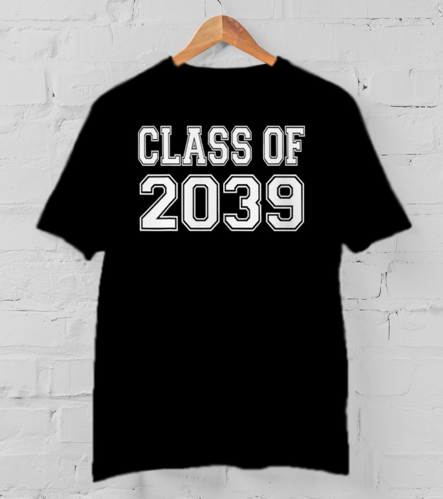 Class Of 2039 Graduation School Student Future Alumni T-Shirt