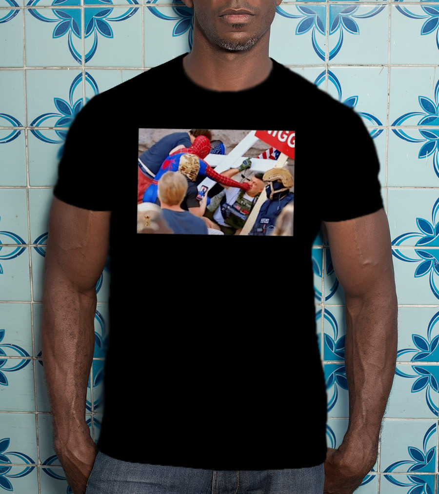 Spider Man Confrontation With Agent Superhero T-Shirt