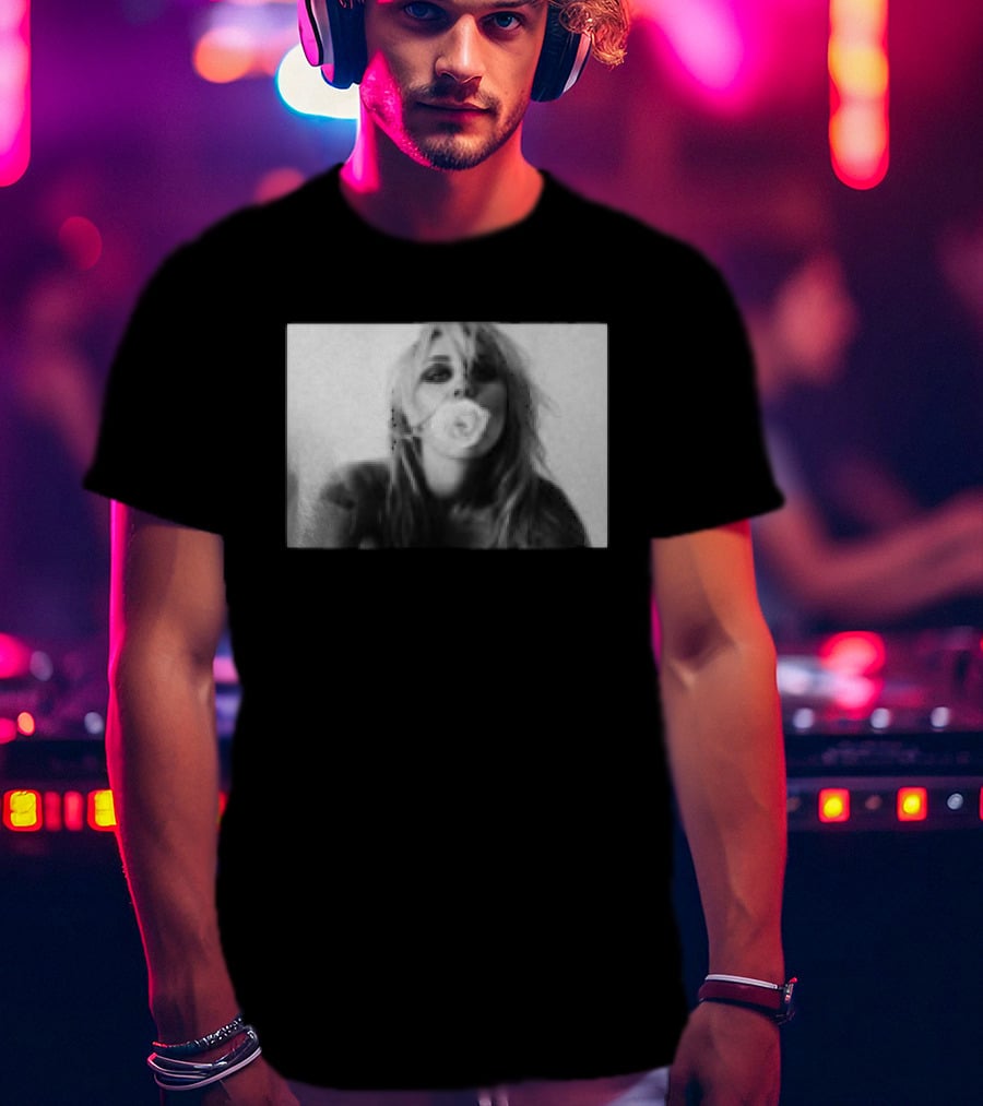 Miley Store Bass Persuades Black Bubblegum Pop T-Shirt