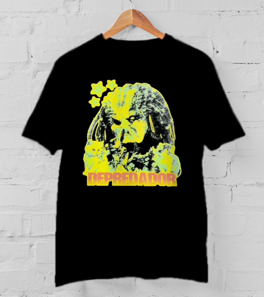 Depredador Predator Sci Fi With Kittens And Stars T-Shirt