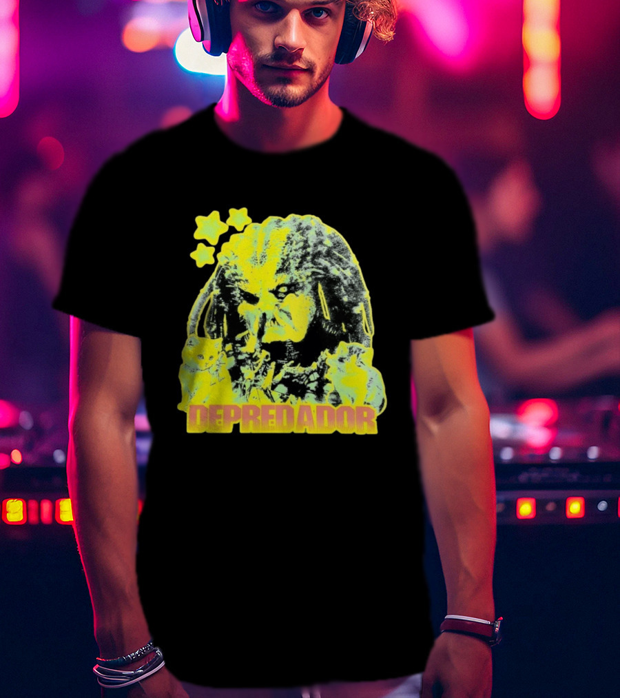 Depredador Predator Sci Fi With Kittens And Stars T-Shirt