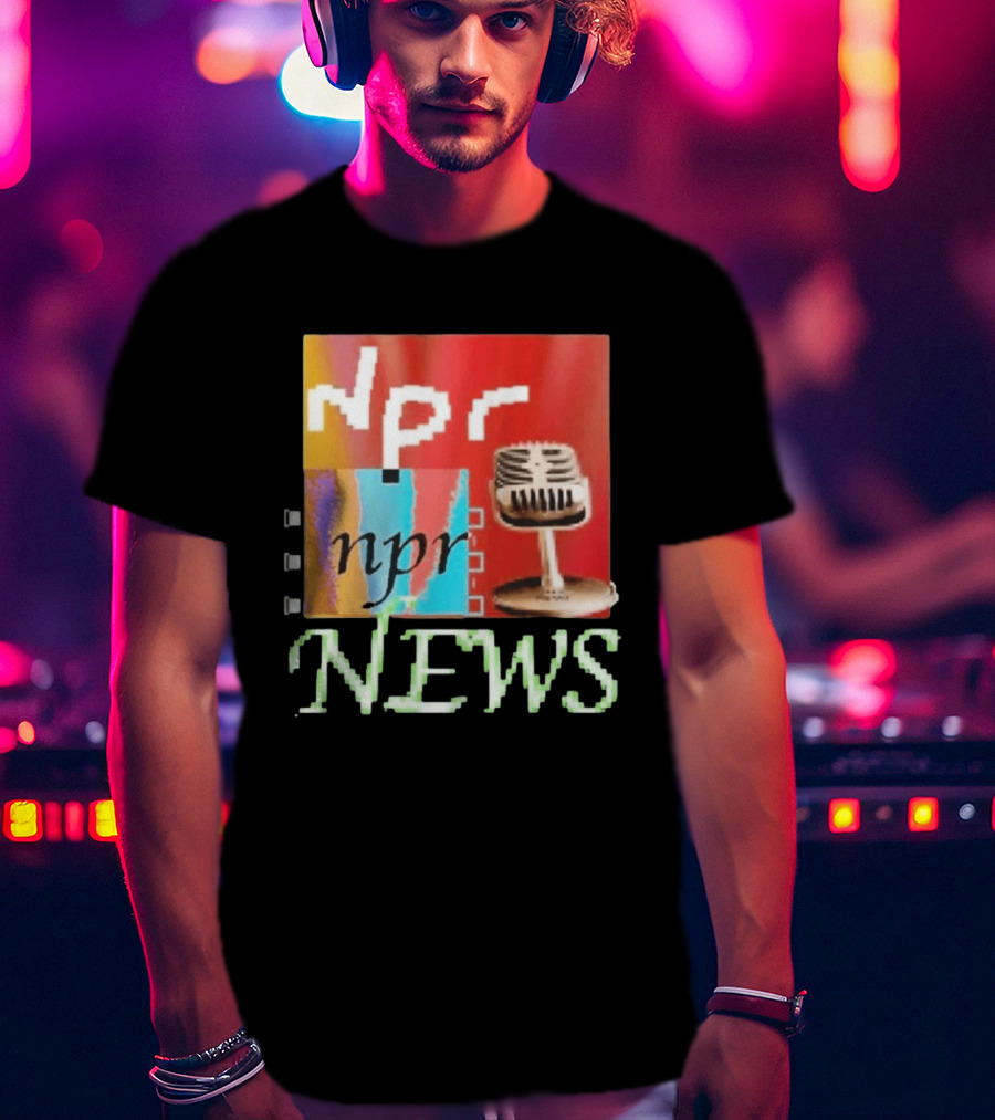 NPR News Public Radio Microphone Icon Podcast T-Shirt