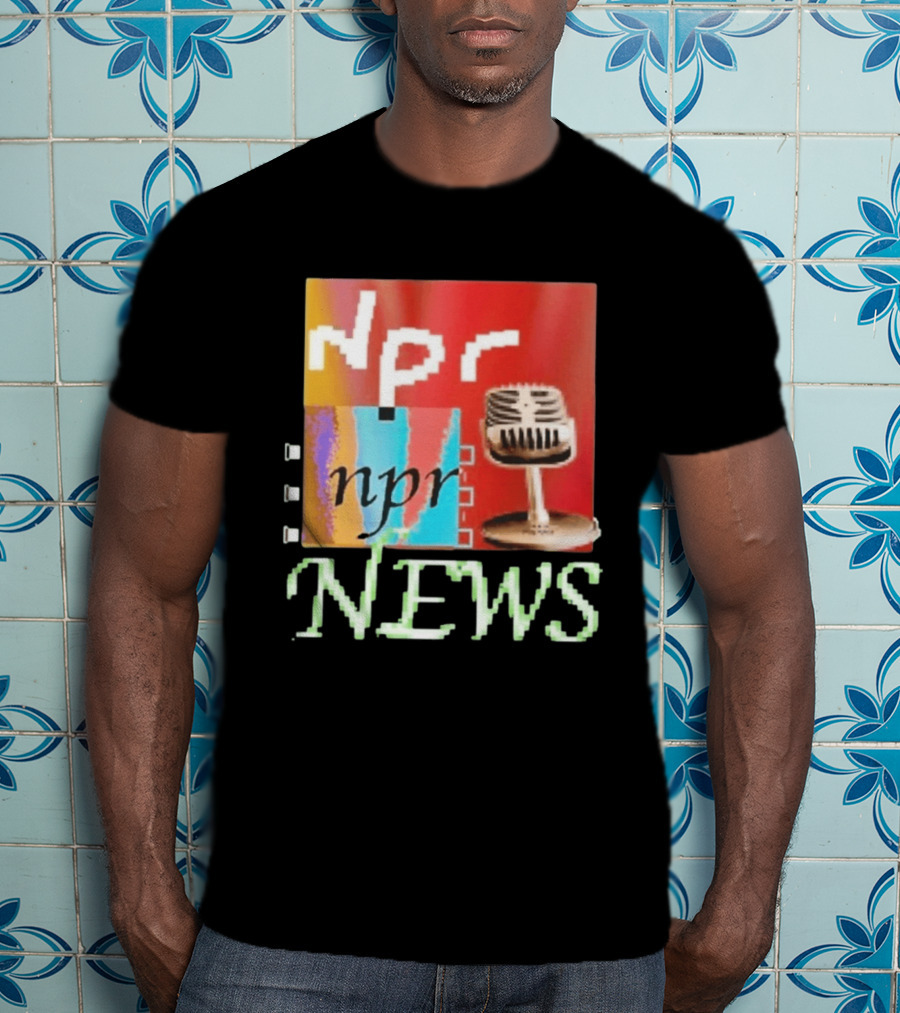 NPR News Public Radio Microphone Icon Podcast T-Shirt