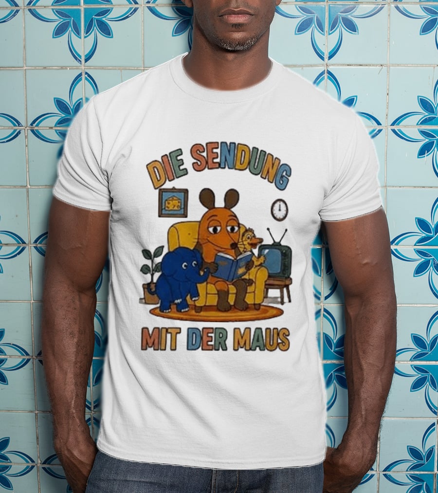 Die Sendung Mit Der Maus Cartoon Maus Ente Elefant Lesen Sitzung Wohnzimmeruhr T-Shirt