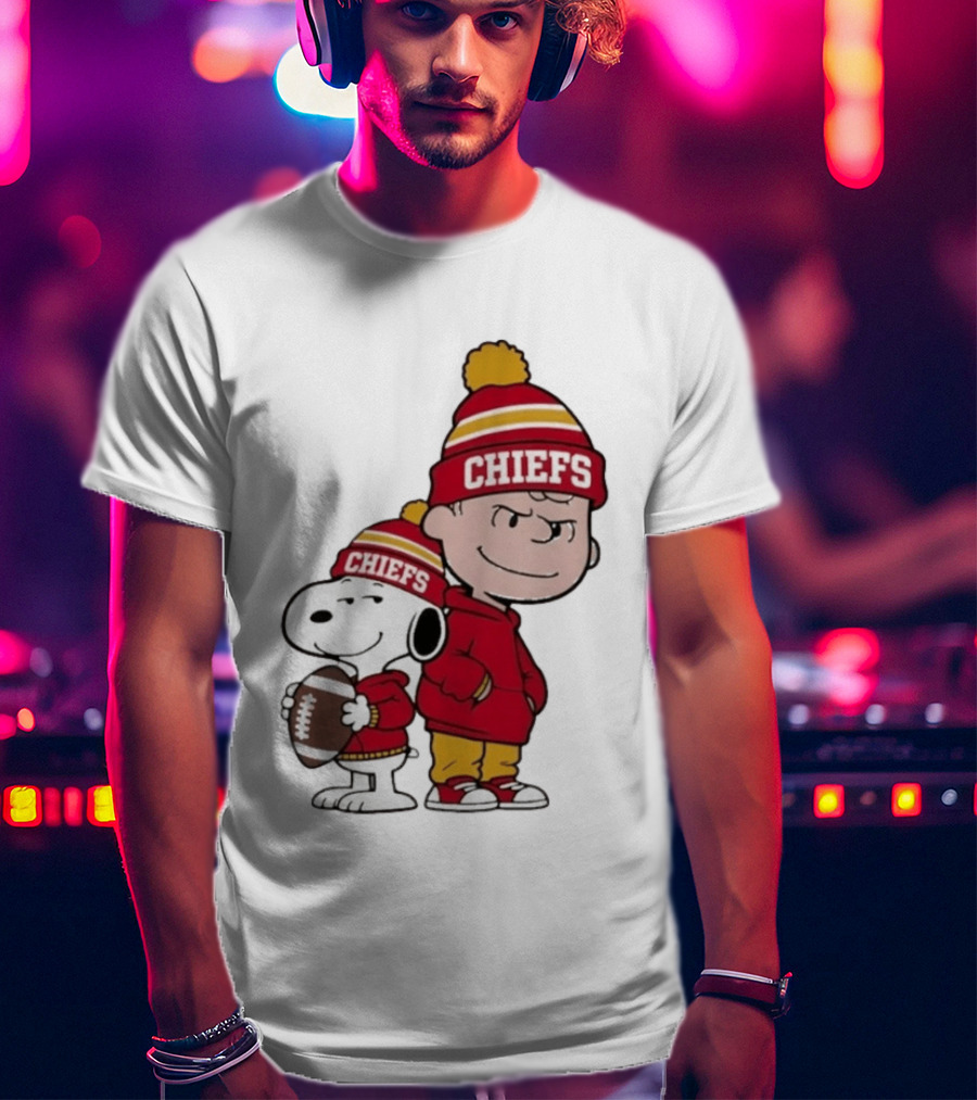Snoopy And Charlie Brown Chiefs Football Fans Kansas City Chiefs T-Shirt