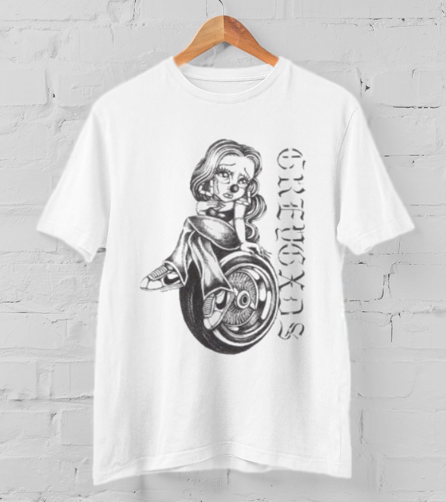 Greygxds Women's Lady Luck Raglan Vintage Style Art With Wheel T-Shirt