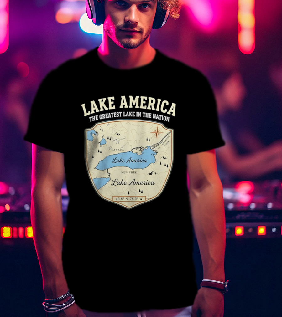 Lake America The Greatest Lake In The Nation Map Compass Cream T-Shirt