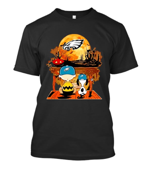 Philadelphia Eagles Halloween Charlie Brown And Snoopy Sitting With Pumpkin And Haunted House T-Shirt