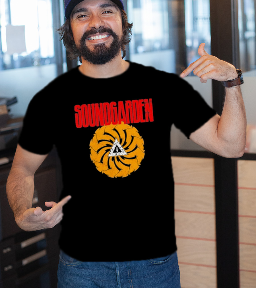 Soundgarden Badmotorfinger Album Grunge Rock Band T-Shirt