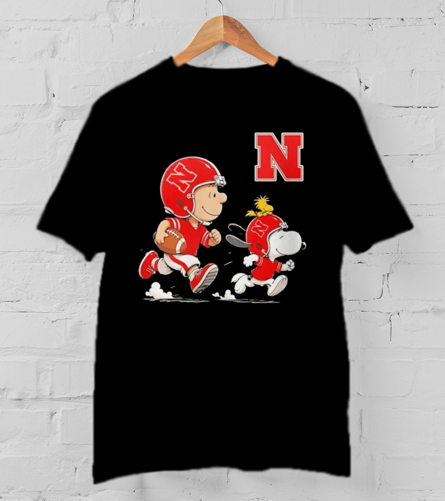 Charlie Brown Woodstock Snoopy Nebraska Cornhuskers Football Helmets T-Shirt