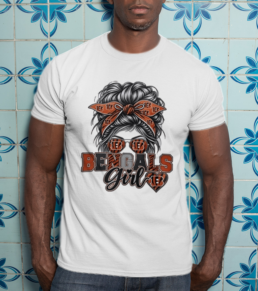 Bengals Girl Messy Bun Fan With Glasses And Bow T-Shirt