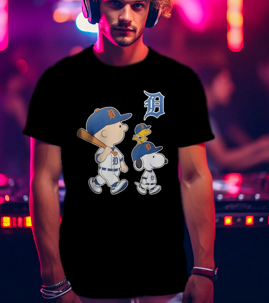 Charlie Brown Snoopy Woodstock Detroit Tigers Baseball Peanuts T-Shirt